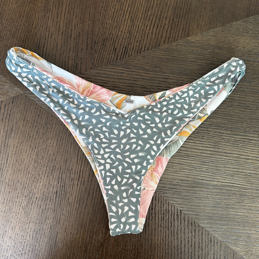 Rip Curl - Reversible Floral Bikini Bottom
